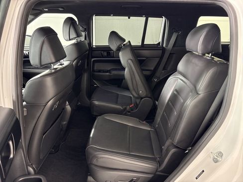 Used 2025 Hyundai Santa Fe Calligraphy image 27