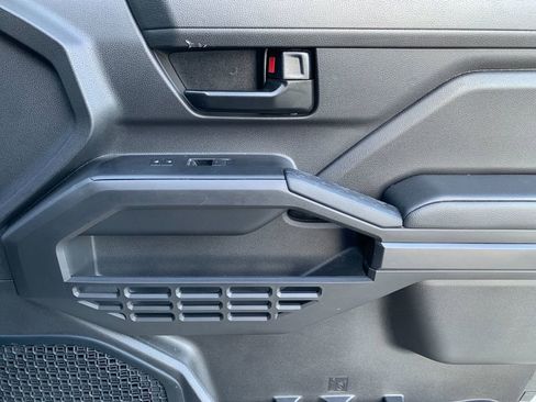 Used 2024 Toyota Tacoma SR5 image 19