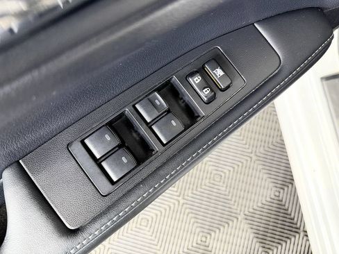 Used 2014 Lexus ES 300h w/ Luxury Package w/Bamboo Trim FWD image 26