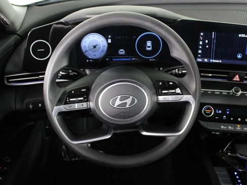 Certified 2024 Hyundai Elantra SEL FWD image 9