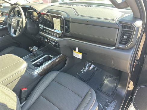 New 2026 GMC Sierra 1500 Elevation w/ LPO, Elevation Black Package image 28