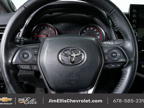 Used 2023 Toyota Camry XSE image 9