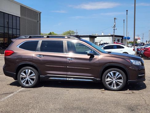 Used 2019 Subaru Ascent Touring AWD/4WD image 10