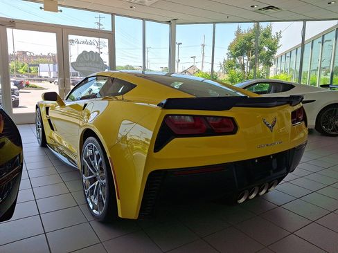 Used 2018 Chevrolet Corvette Grand Sport RWD image 4