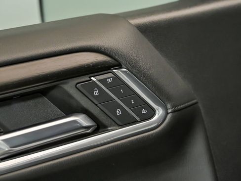 Used 2024 GMC Sierra 1500 Denali AWD/4WD image 10
