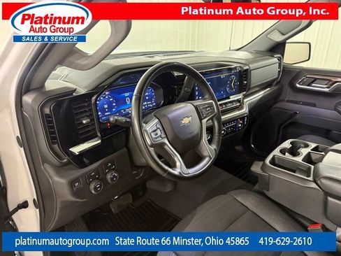 Used 2024 Chevrolet Silverado 1500 LT image 13