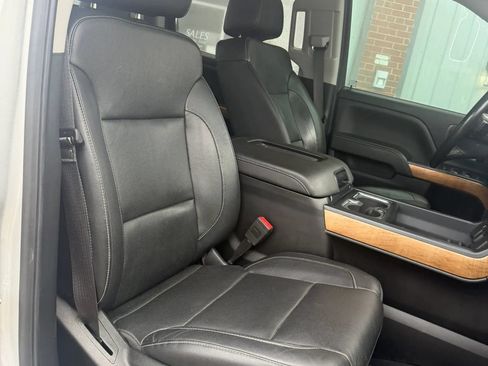 Used 2019 Chevrolet Silverado 2500 LTZ w/ Duramax Plus Package AWD/4WD image 20