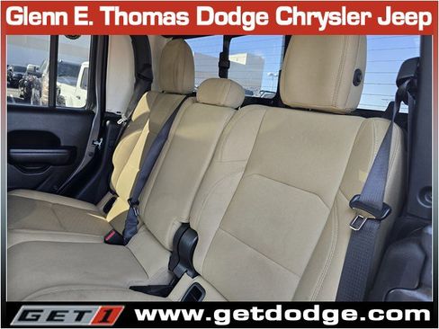 Certified 2023 Jeep Gladiator Willys image 26