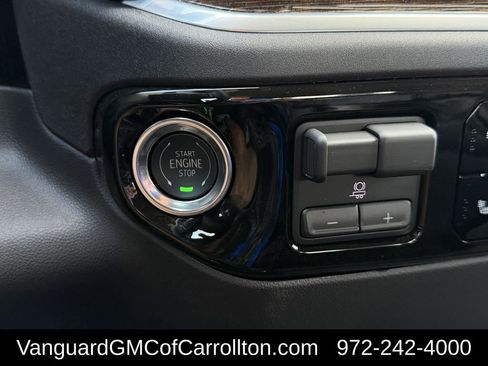 New 2026 GMC Sierra 1500 Elevation w/ Elevation Select Package AWD/4WD image 17