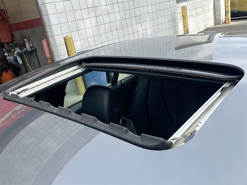 Used 2023 Mercedes-Benz E 350 4MATIC Sedan image 22