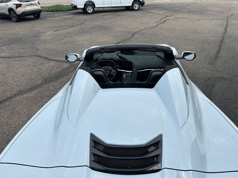 Used 2023 Chevrolet Corvette Z06 RWD image 24