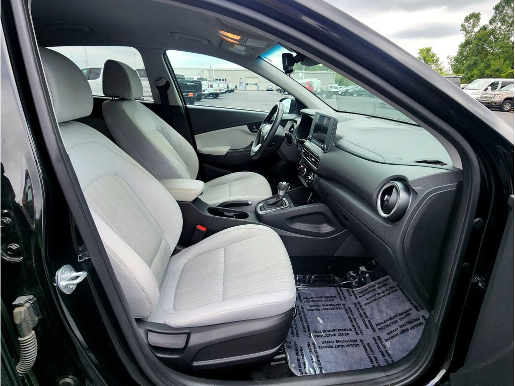 Used 2023 Hyundai Kona SEL w/ Cargo Package FWD image 34