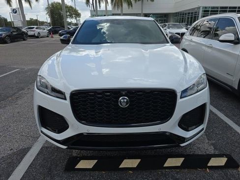 Used 2026 Jaguar F-PACE R-Dynamic S image 2