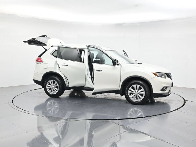 Used 2016 Nissan Rogue SV w/ SV Premium Package AWD/4WD image 52