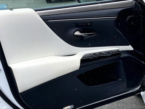 Certified 2023 Lexus ES 350 F Sport w/ Accessory Package (Z2) FWD image 22