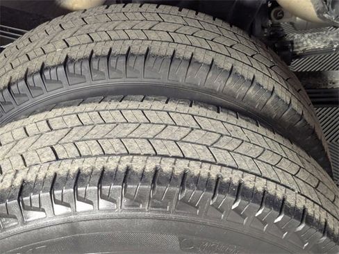 Used 2023 Chevrolet Silverado 3500 High Country image 9