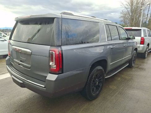 Used 2020 GMC Yukon XL Denali w/ Open Road Package image 7