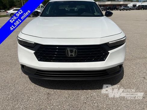 Used 2024 Honda Accord Sport image 8