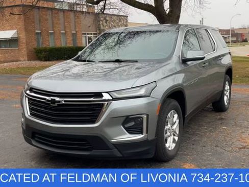 Used 2023 Chevrolet Traverse LS w/ Safety Package image 3