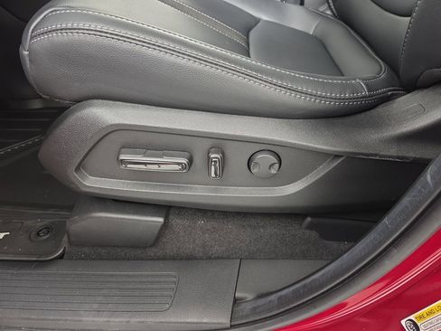 Certified 2025 Honda Pilot EX-L image 18