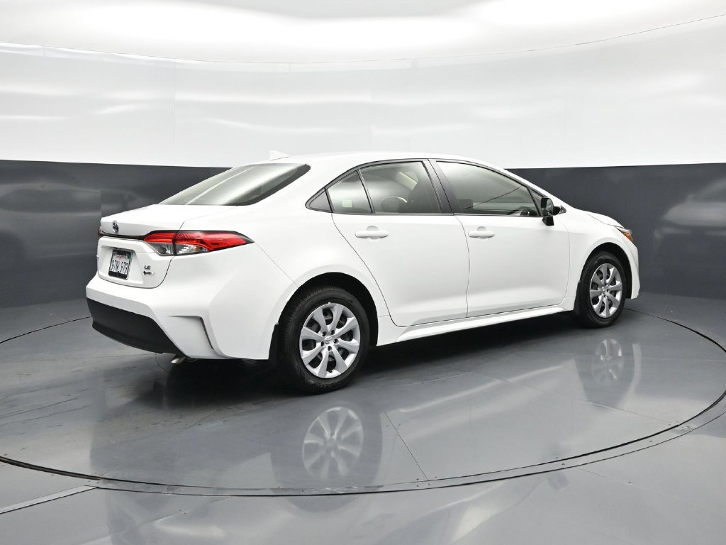 Used 2025 Toyota Corolla LE w/ Carpet Mat Package (TMS) FWD image 26