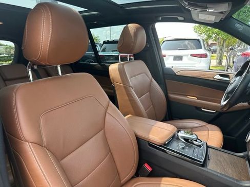 Certified 2018 Mercedes-Benz GLE 43 AMG 4MATIC image 41