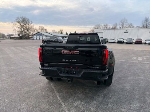 Used 2024 GMC Sierra 3500 Denali w/ Denali Reserve Package image 14