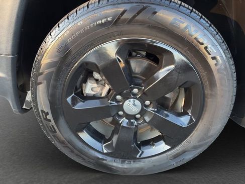 Used 2019 Jeep Compass Latitude w/ Popular Equipment Group image 25