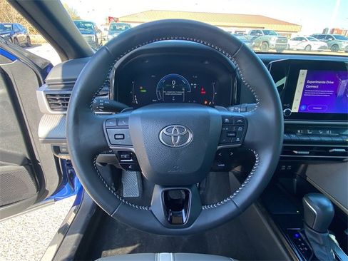 Used 2025 Toyota Camry XSE image 22