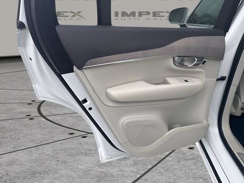 Used 2023 Volvo XC90 B5 Plus w/ Protection Package Premier AWD/4WD image 29
