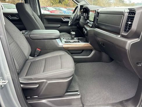 Used 2024 Chevrolet Silverado 1500 LT image 15
