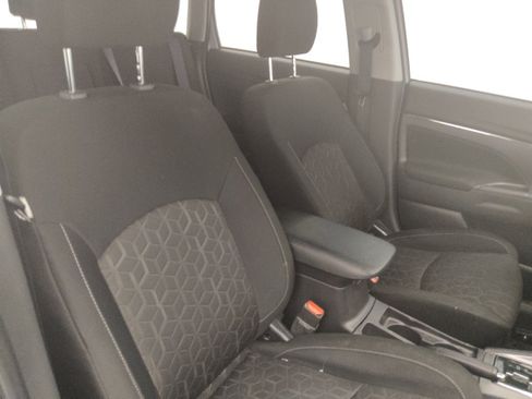 Used 2025 Mitsubishi Outlander Sport AWD image 21