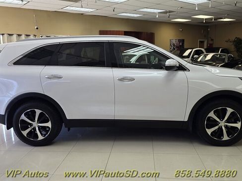 Used 2016 Kia Sorento EX FWD image 6