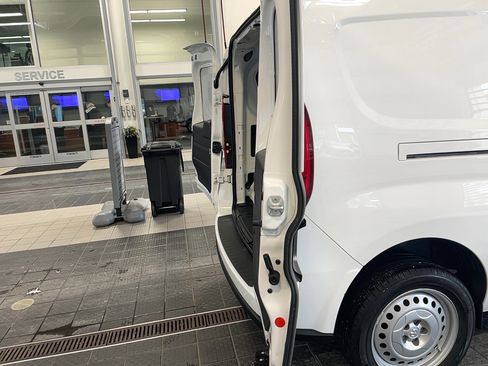 Used 2022 RAM ProMaster City Tradesman image 6