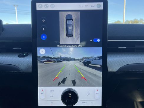 Used 2023 Ford Mustang Mach-E Select image 7