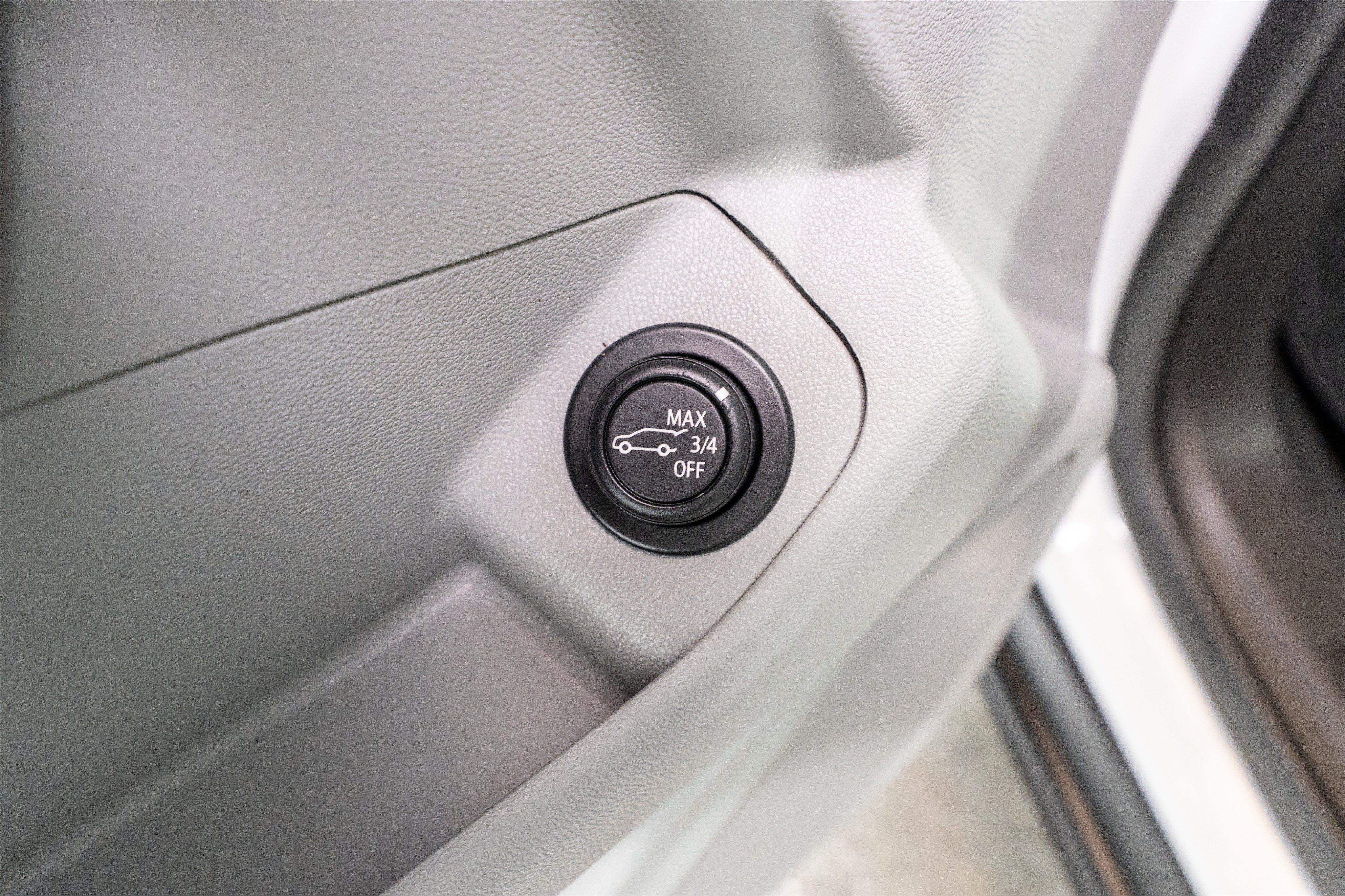 Used 2019 GMC Terrain SLT w/ Preferred Package AWD/4WD image 16