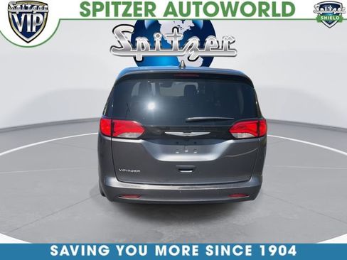 Used 2023 Chrysler Voyager LX FWD image 8