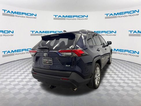 Used 2025 Toyota RAV4 XLE Premium FWD image 5