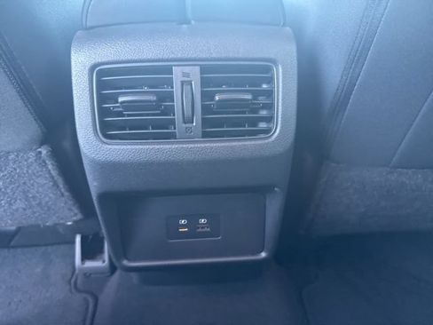 Used 2023 Nissan Rogue SV AWD/4WD image 24