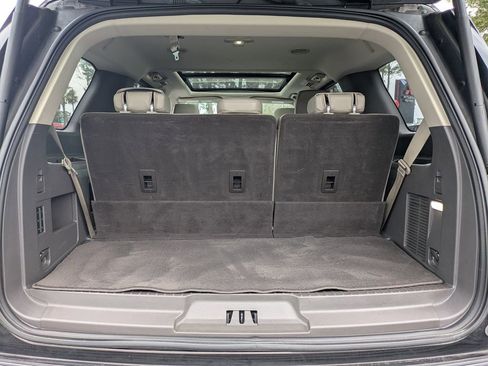 Used 2021 Ford Expedition XLT image 12