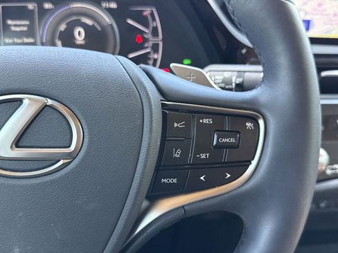 Used 2024 Lexus ES 300h w/ Premium Package FWD image 27