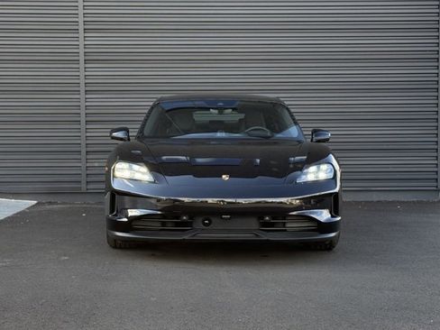 New 2025 Porsche Taycan 4S image 10