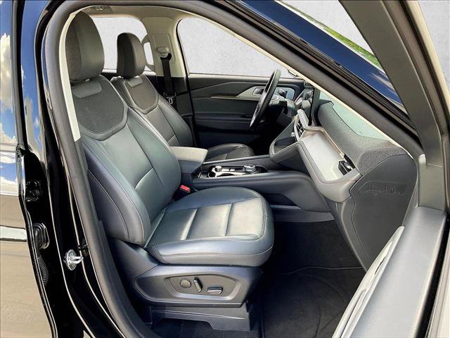Used 2026 Ford Explorer Active w/ Active Comfort Package RWD image 7