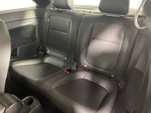 Used 2016 Volkswagen Beetle 1.8T FWD image 12