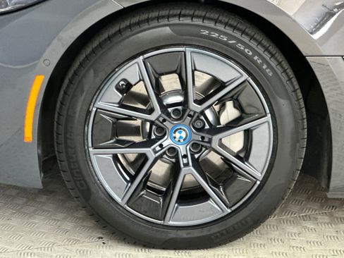 Certified 2023 BMW i4 eDrive40 RWD image 11