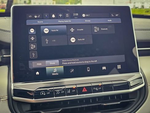 New 2026 Jeep Compass Limited AWD/4WD image 17