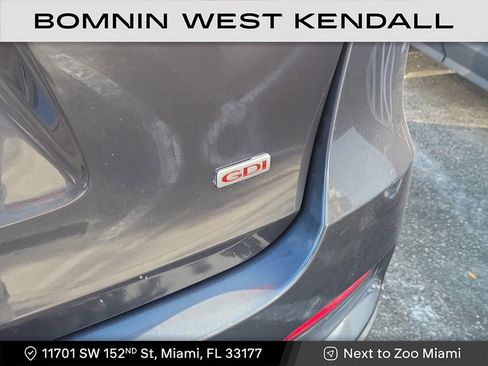 Used 2019 Kia Sorento LX image 8