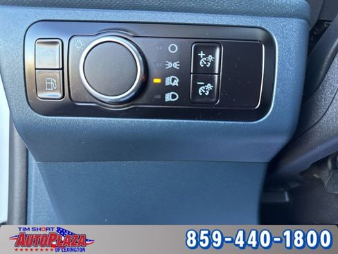 Used 2025 Ford Maverick Lariat image 23