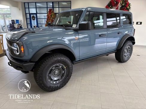 New 2025 Ford Bronco Badlands w/ Sasquatch Package AWD/4WD image 4