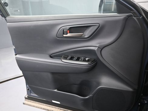 Certified 2025 Toyota Crown XLE image 16